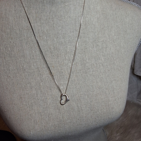 Vintage Jewelry - Vintage newstock sterling heart necklace in box